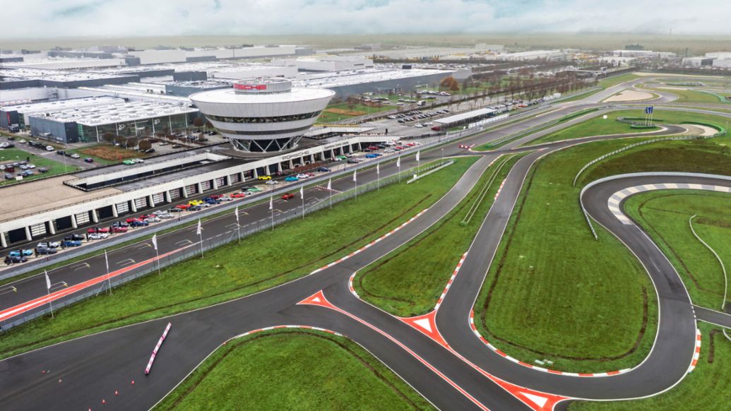 High-tech factory Leipzig - Porsche Newsroom CH